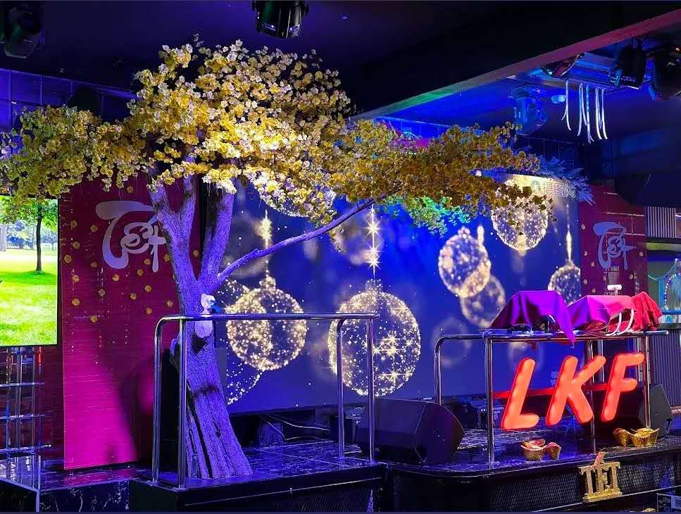 LKF dj cafe