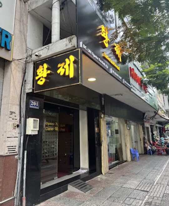 Hớt Tóc Hoàng Triều Massage